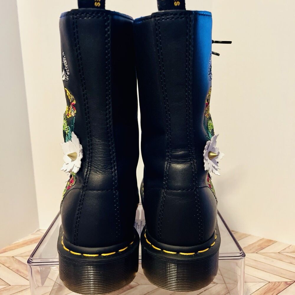 Dr Martens 1490 Floral Bloom Nappa Leather 8 L Black‎ Boots Venus Fly Trap Spike - Picture 5 of 9